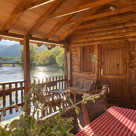 Semesterbostad Vacation Pliva *